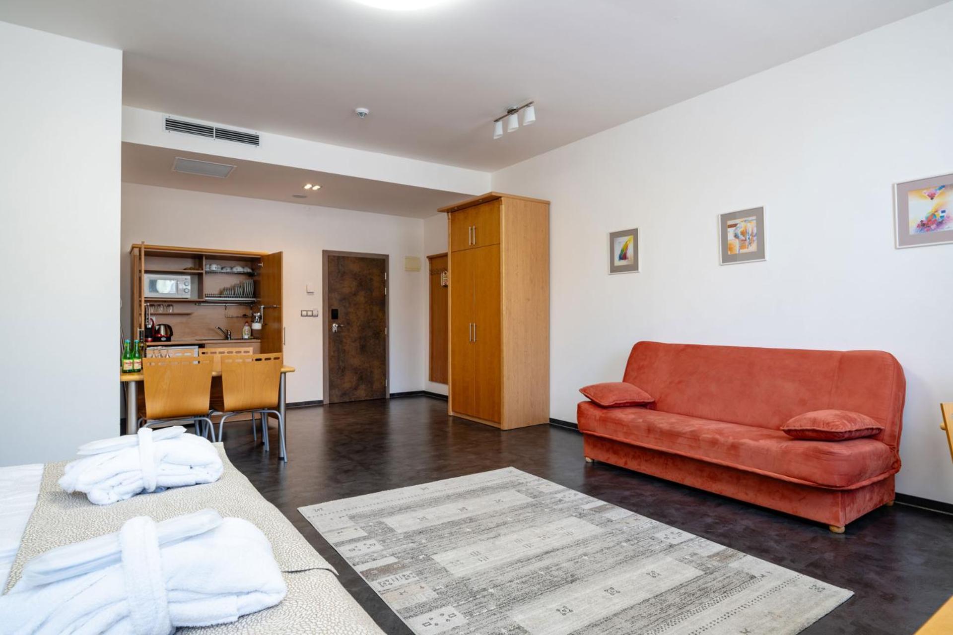 Hotel Galant Мікулов Екстер'єр фото