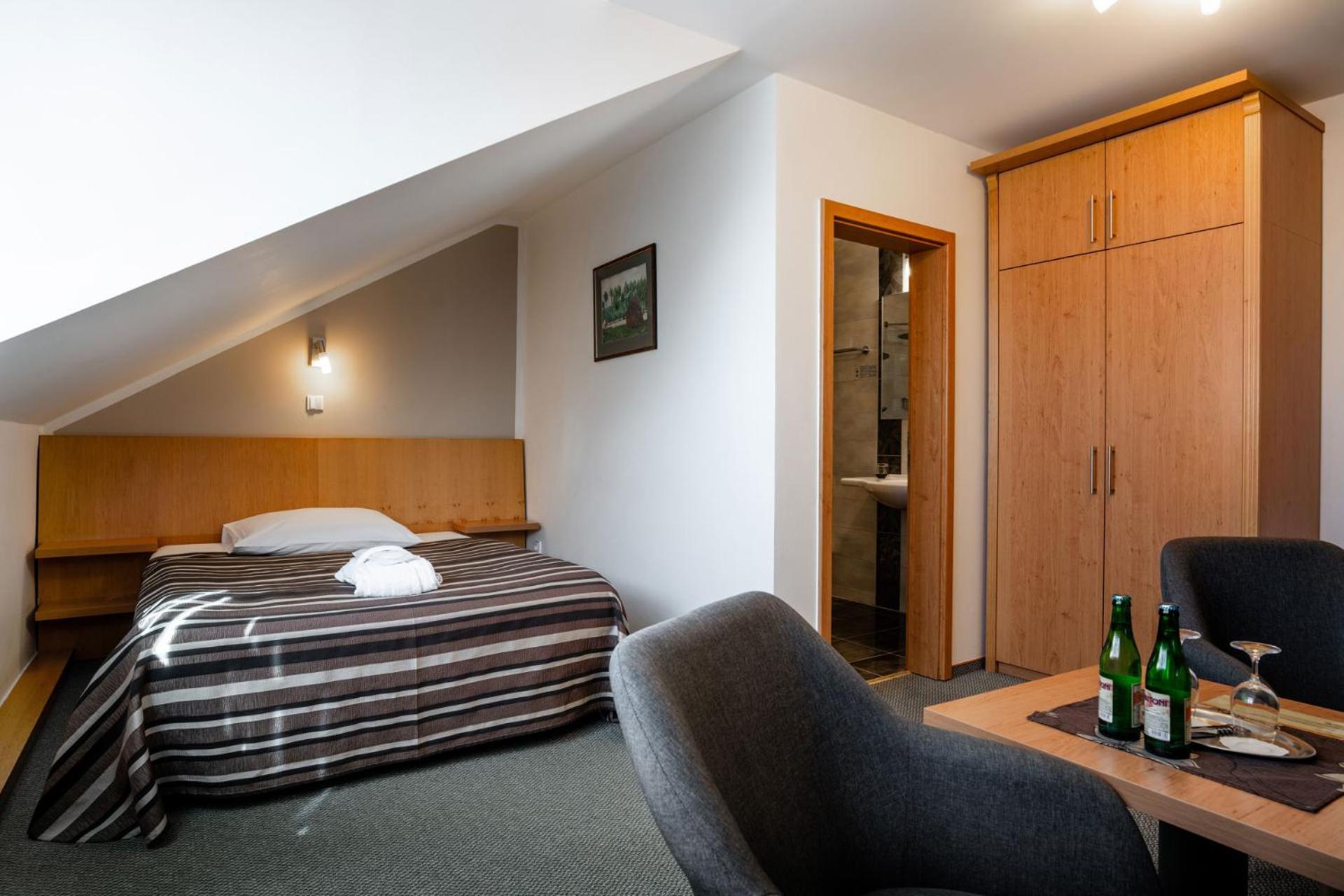 Hotel Galant Мікулов Екстер'єр фото
