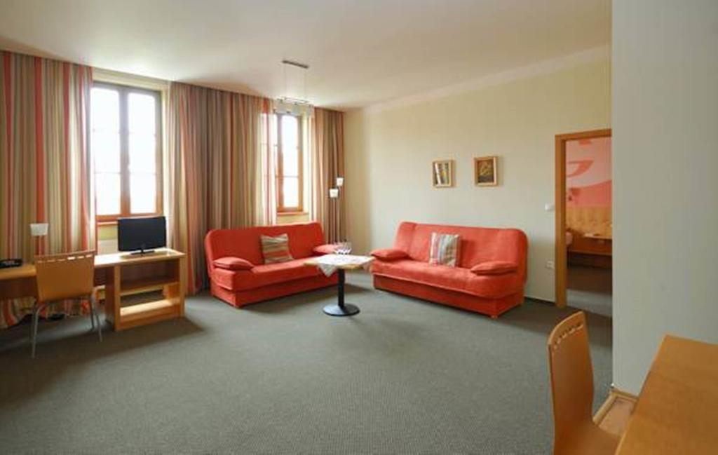 Hotel Galant Мікулов Номер фото